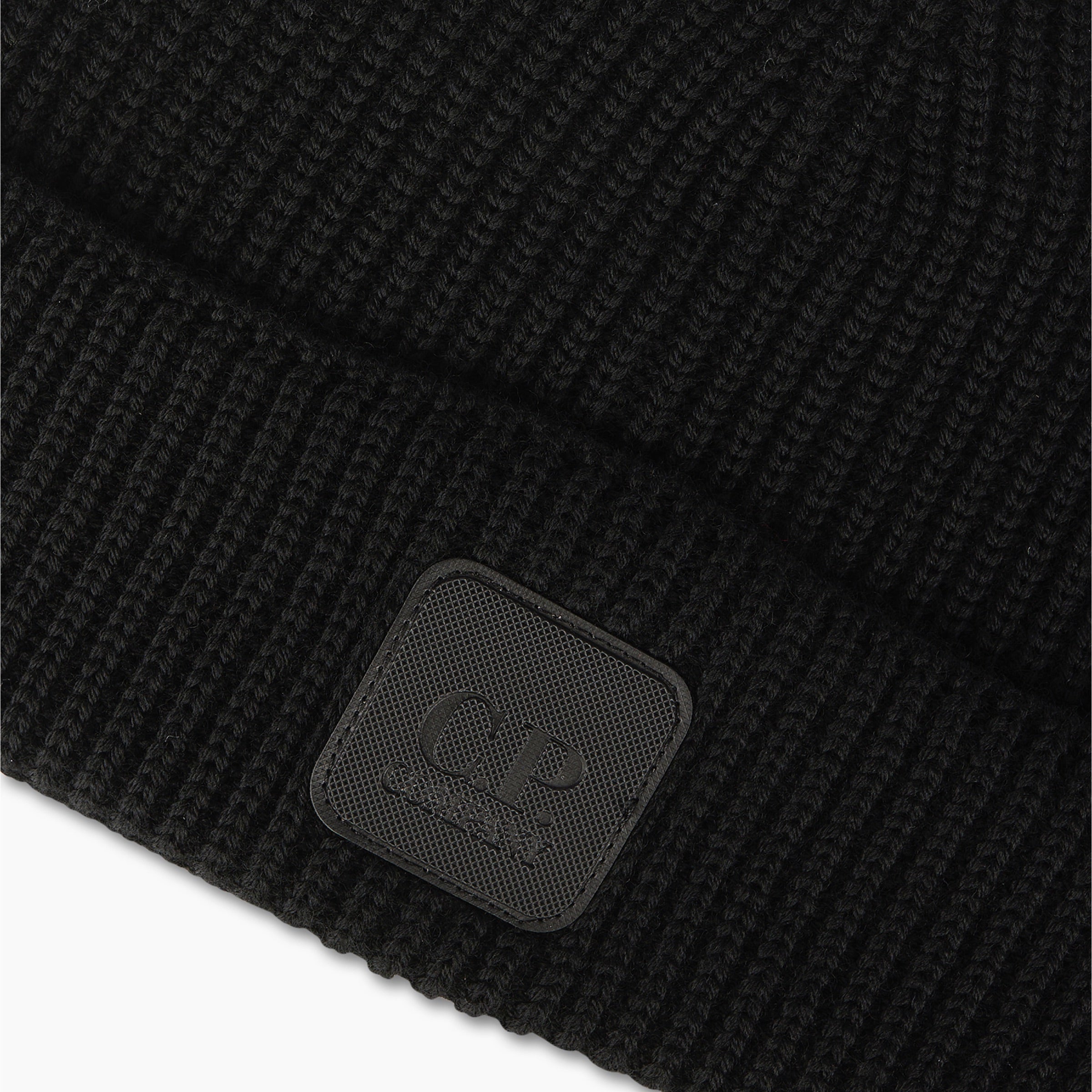 Cp Company Metropolis Series Extrafine Merino Wool Logo Beanie in Black